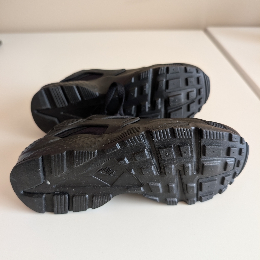 Nike Huarache Run (GS) Shoe - Picture 8 of 9